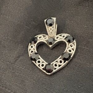 Chic Black  Diamond Heart